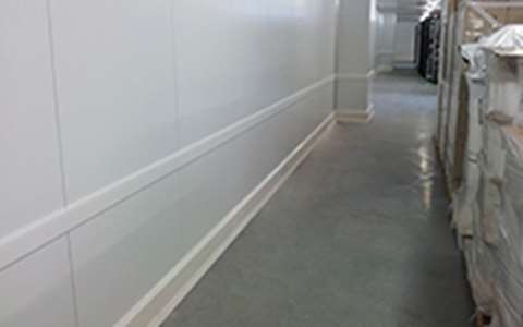 Cold room skirting boards