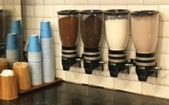 Kaffee- &amp; Süßigkeitenspender