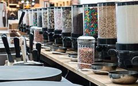 Dry-Product-Spender