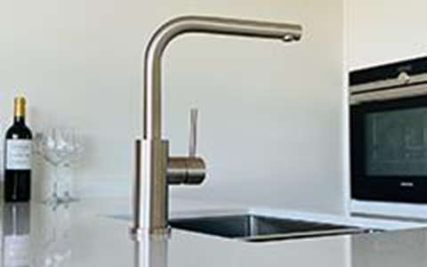 Stainless steel pre-rinse unit & faucets