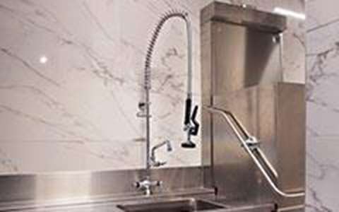 Pre-rinse faucets
